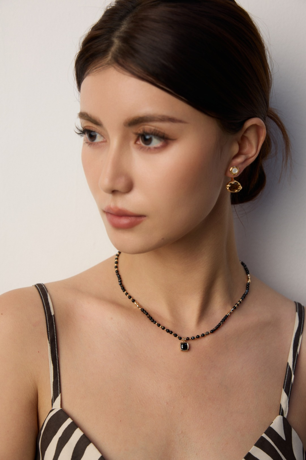 Noir Orbit Necklace