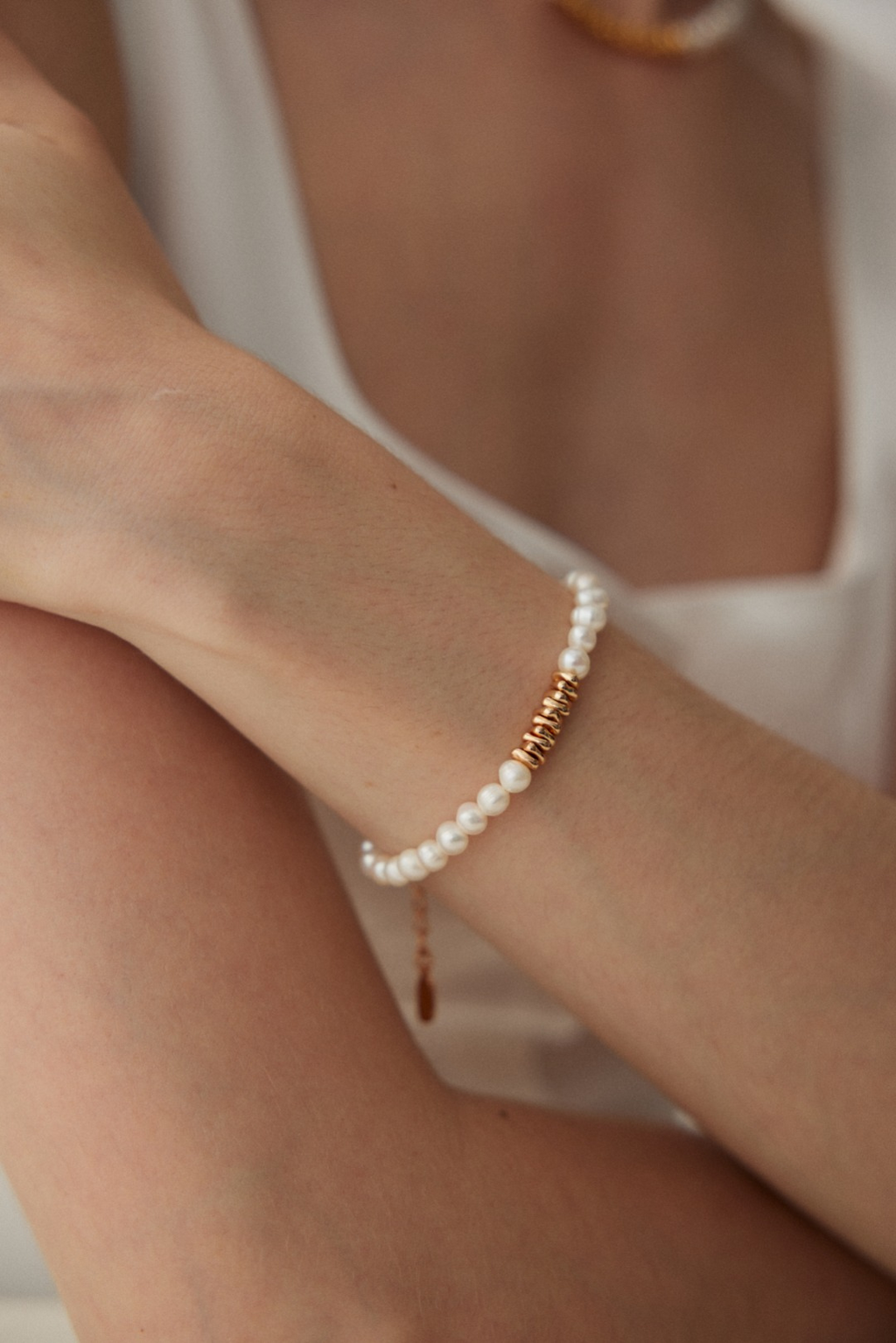 Golden Crest Bracelet