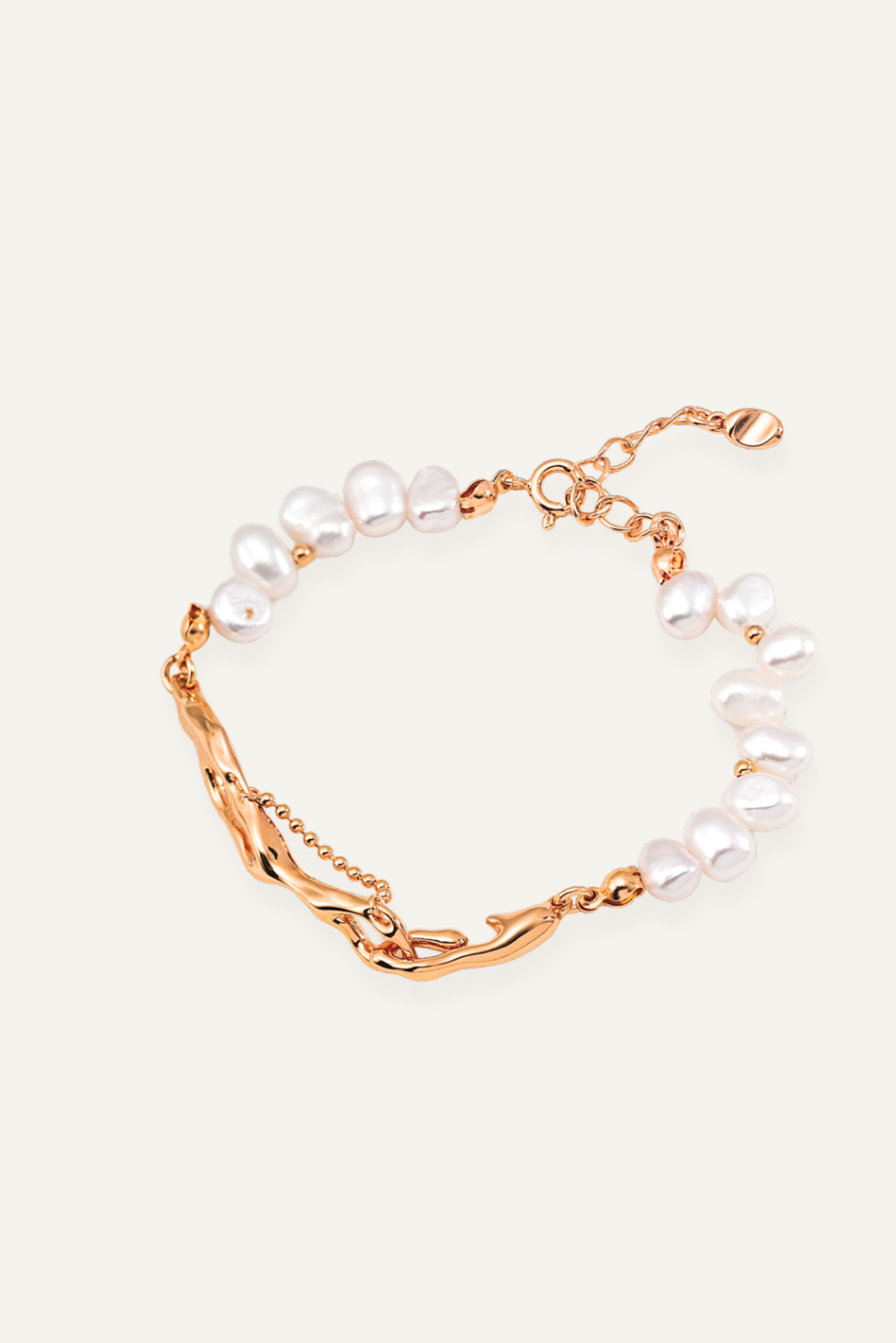 Tidal Embrace Pearl Bracelet